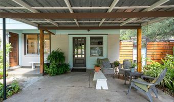 620 S 11th St, Aransas Pass, TX 78336