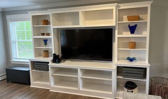 48 Mountain View Dr, Auburn, ME 04210