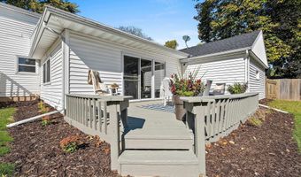 3313 S WEBSTER Ave, Allouez, WI 54301
