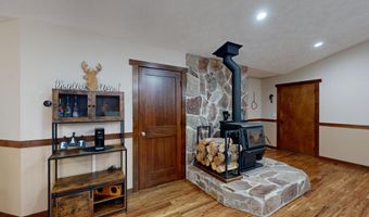 10570 E FAR CRY Rd, Athol, ID 83801