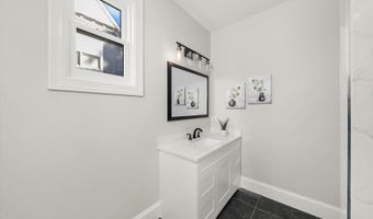 1418 W Maude Ave, Arlington Heights, IL 60004