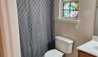 4 Mac Ln, Bella Vista, AR 72714
