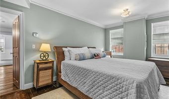 44 Bradford St 49, Bristol, RI 02809