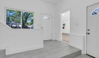 136 Pacific Ave, Beachwood, NJ 08722