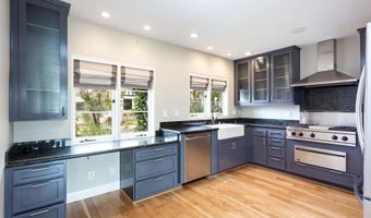 4886 Hart Dr, San Diego, CA 92116