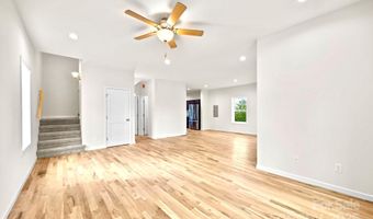 7 Berry Crest Ln, Arden, NC 28704