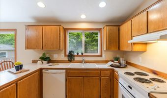 5155 SE THOMAS SMITH Rd, Milwaukie, OR 97267