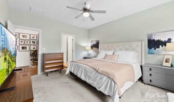 9302 Dufaux Dr, Charlotte, NC 28278