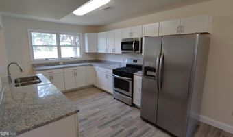 490 W DUCK CREEK Rd, Clayton, DE 19938