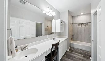 9404 Crow Ln, Adkins, TX 78101