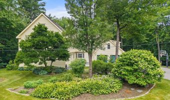 43 Darling Parke Dr, Bangor, ME 04401
