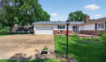 6 Helmsdale Ct, Ballwin, MO 63011