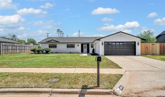 404 Comanche Trl, Altus, OK 73521