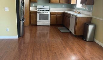 13405 Applewood Rd, Apple Valley, CA 92308