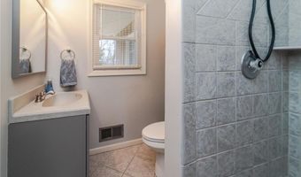 112 Sabra Ct, Apple Valley, MN 55124