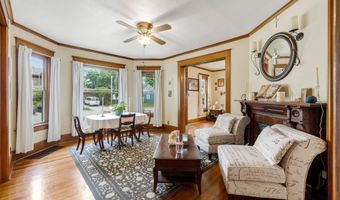 804 S Jackson St, Auburn, IN 46706