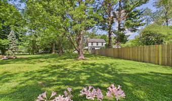 5 Willow Rd, Anderson, IN 46011