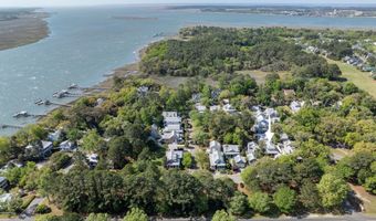 4 Addison St, Beaufort, SC 29907
