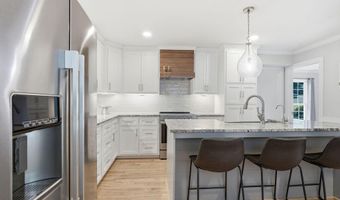 2704 Bolling Rd, Augusta, GA 30909