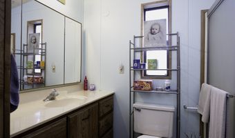 450 W SUNWEST Dr 18, Casa Grande, AZ 85122