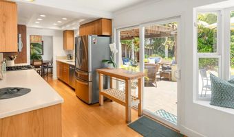 1858 Laurel Rd, Oceanside, CA 92054
