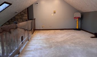 263 Queensway Dr, Avon, IN 46123