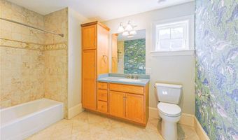127 Cliff Dr, Narragansett, RI 02882