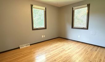 704 S Harrison St, Aberdeen, SD 57401