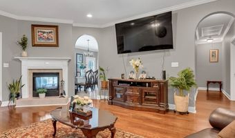 1711 River Pointe Dr, Albany, GA 31707