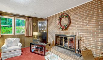 8422 GEORGIAN Way, Annandale, VA 22003