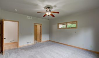 5205 Blazingstar Ln, Fitchburg, WI 53711
