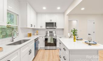 3208 June Dr, Charlotte, NC 28205