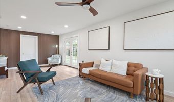 490 MAKO Dr, Atlantic Beach, FL 32233