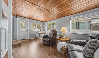514 Sawyer St H25, Cascade, ID 83611
