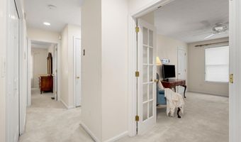3 Gleneagle Dr, Bedford, NH 03110
