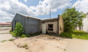 945 Pine Ave, Albany, GA 31701