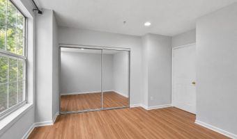 20322 BEECHWOOD Ter 301, Ashburn, VA 20147