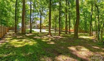 354 E Creek Bnd, Athens, GA 30605