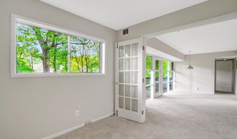 7717 DONNYBROOK Ct 103, Annandale, VA 22003