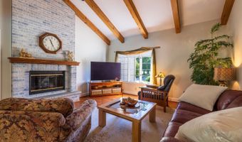 8193 Lavelle Rd, Athens, OH 45701