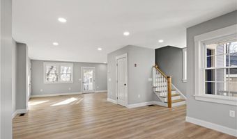 88 Burton St, Bristol, RI 02809