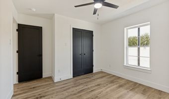 271 Rolling Ranch Blvd, Alvord, TX 76225