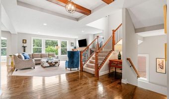 405 Riverside Cir, Anoka, MN 55303