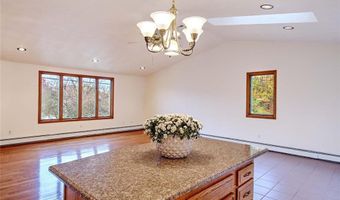 1 Pat Dr, Lincoln, RI 02865