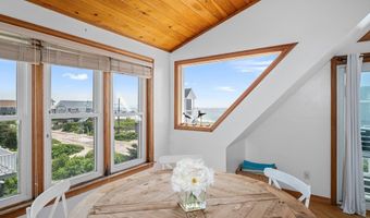 695 Charlestown Beach Rd, Charlestown, RI 02813