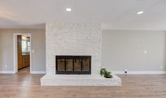 136 Juniper Ln, Berlin, CT 06037