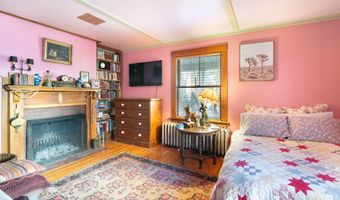 39 Williston St, Brattleboro, VT 05301