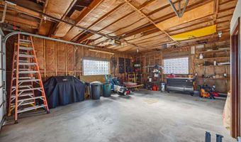 2037 W Park, Algonac, MI 48001