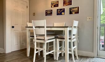 10 Aegis Dr, Bath, ME 04530