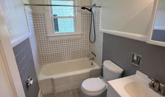 4143 N Lee St, Ayden, NC 28513